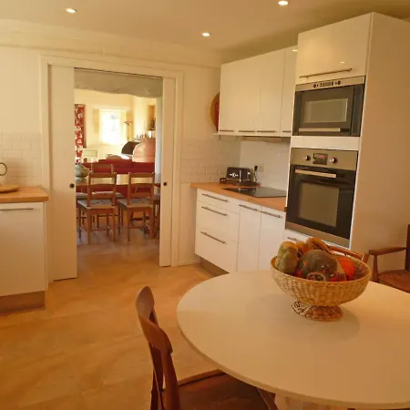 Pompignac, 5 Pièces, 8 Personnes - Fr-1-440-320 Hébergement de vacances *